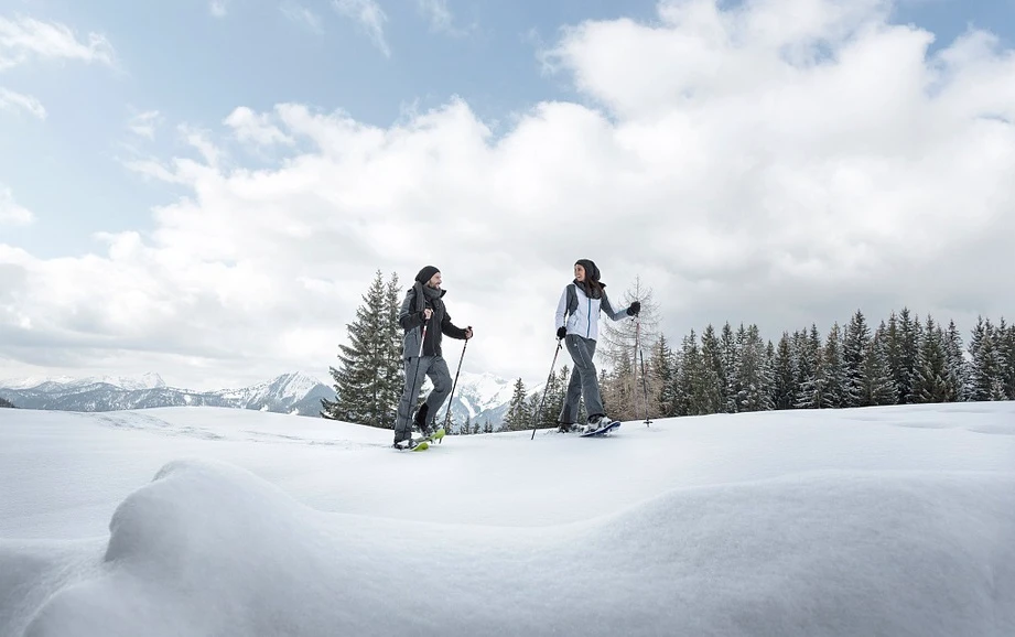 Schneeschuhwandern im Pulverschnee Kala Alm in Thiersee